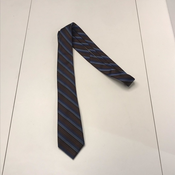 Ben Sherman 100% Silk Striped Necktie - Picture 7 of 9